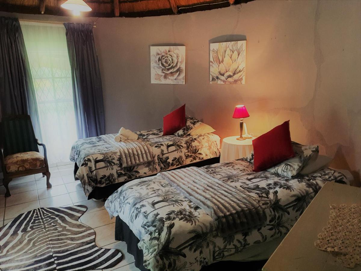 Drakensberg Bush Lodge And Backpackers Уинтертон Экстерьер фото